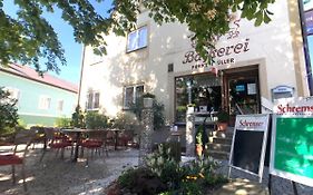 Baeckerei Mueller - große Unterkunft mit mid century Charme, zentral, sehr gut für Familien, privat, Stadt&Natur, Café im Haus